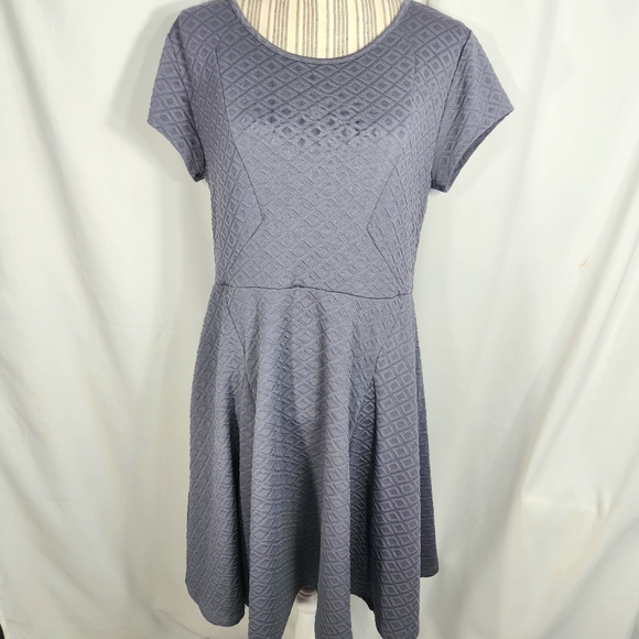 Maurices Dresses & Skirts - Maurices Grey Cap Sleeve Geometric Textured Material Fit & Flare Dress Sz XLarge